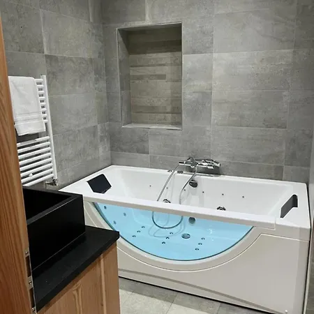 Pierra Menta & Mont D'argent Chalet *